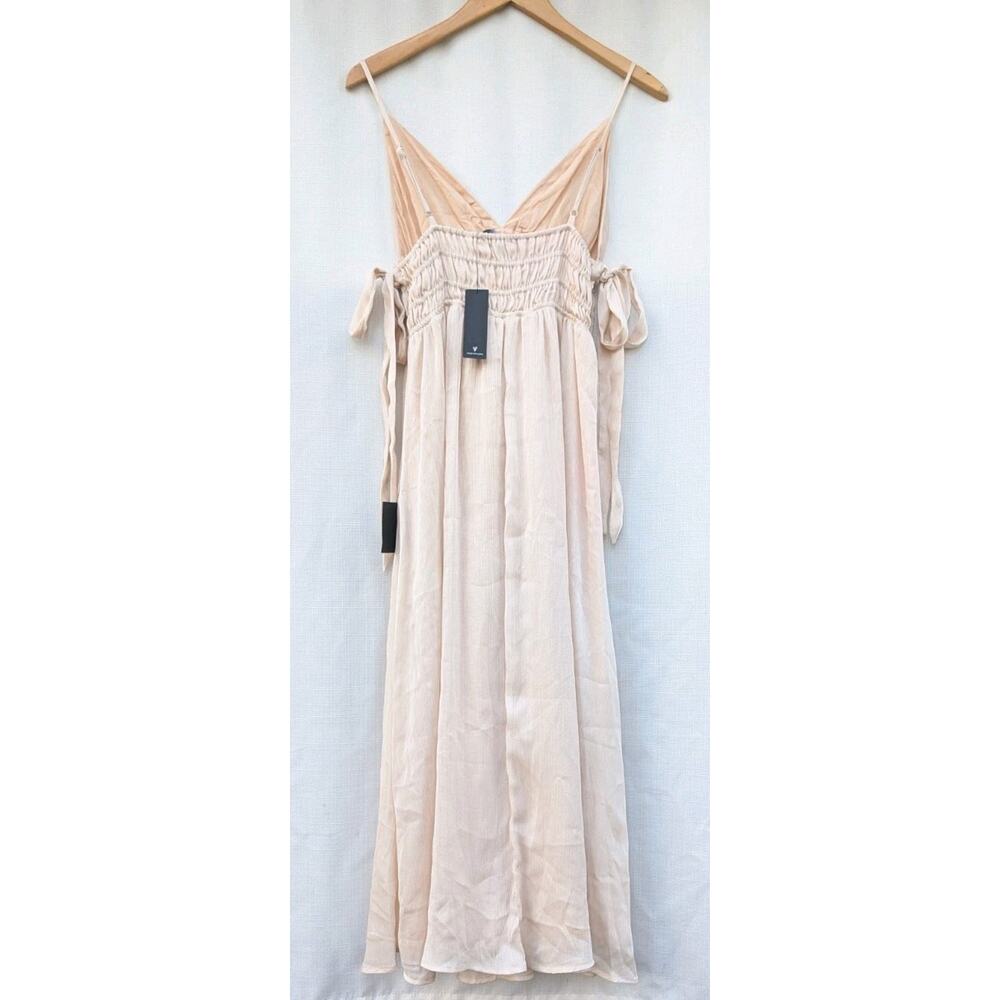 Lulus‎ Women's Babydoll Maxi Dress Sz M Smocked Champagne Gold Shimmer Holiday - Picture 4 of 7